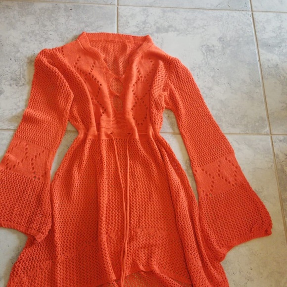 2020 New Knitted Hollow Beach Blouse Crochet Cover - Picture 2 of 3